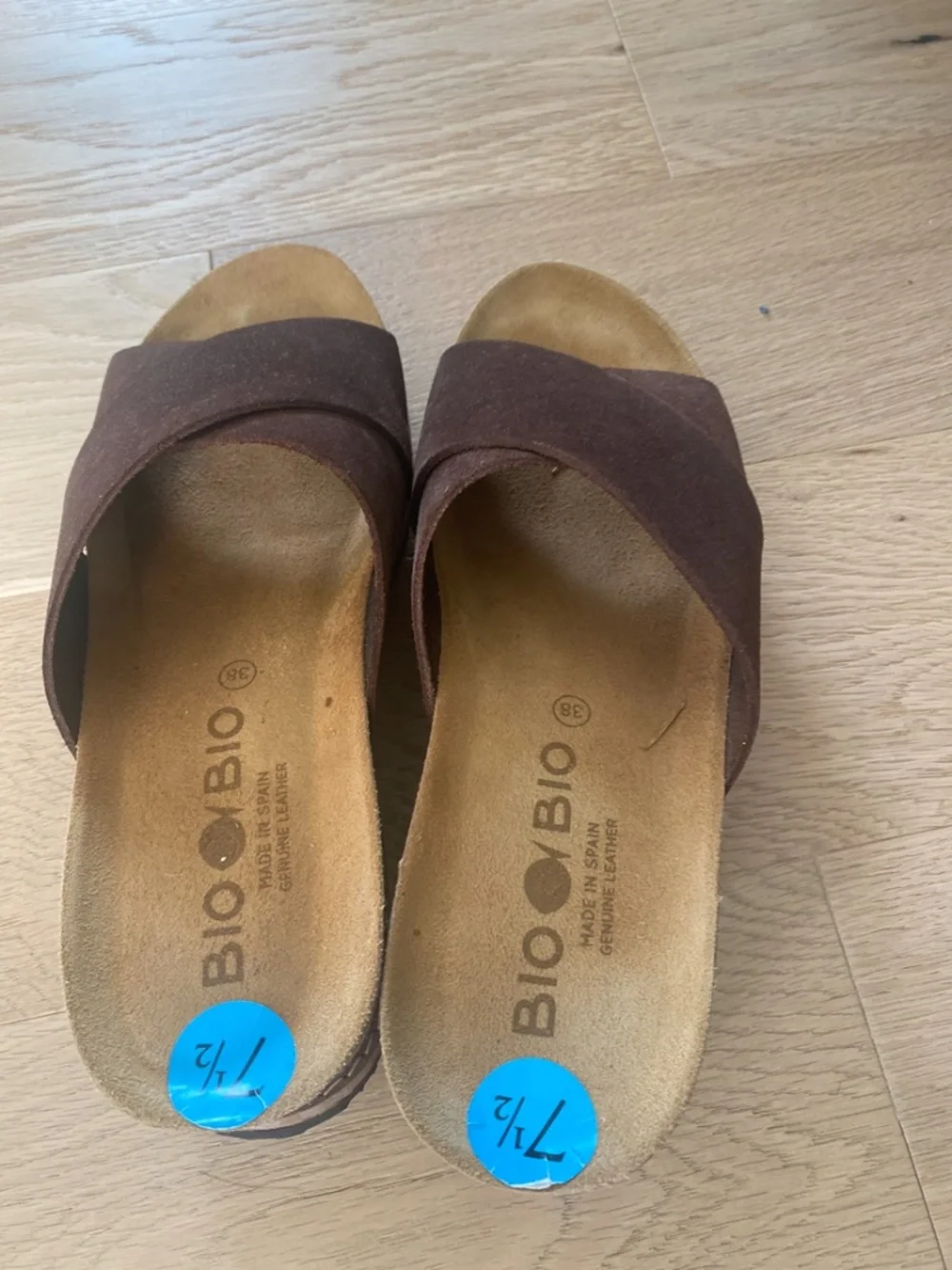 Bio Bio Wedge Brown Sandals NWT